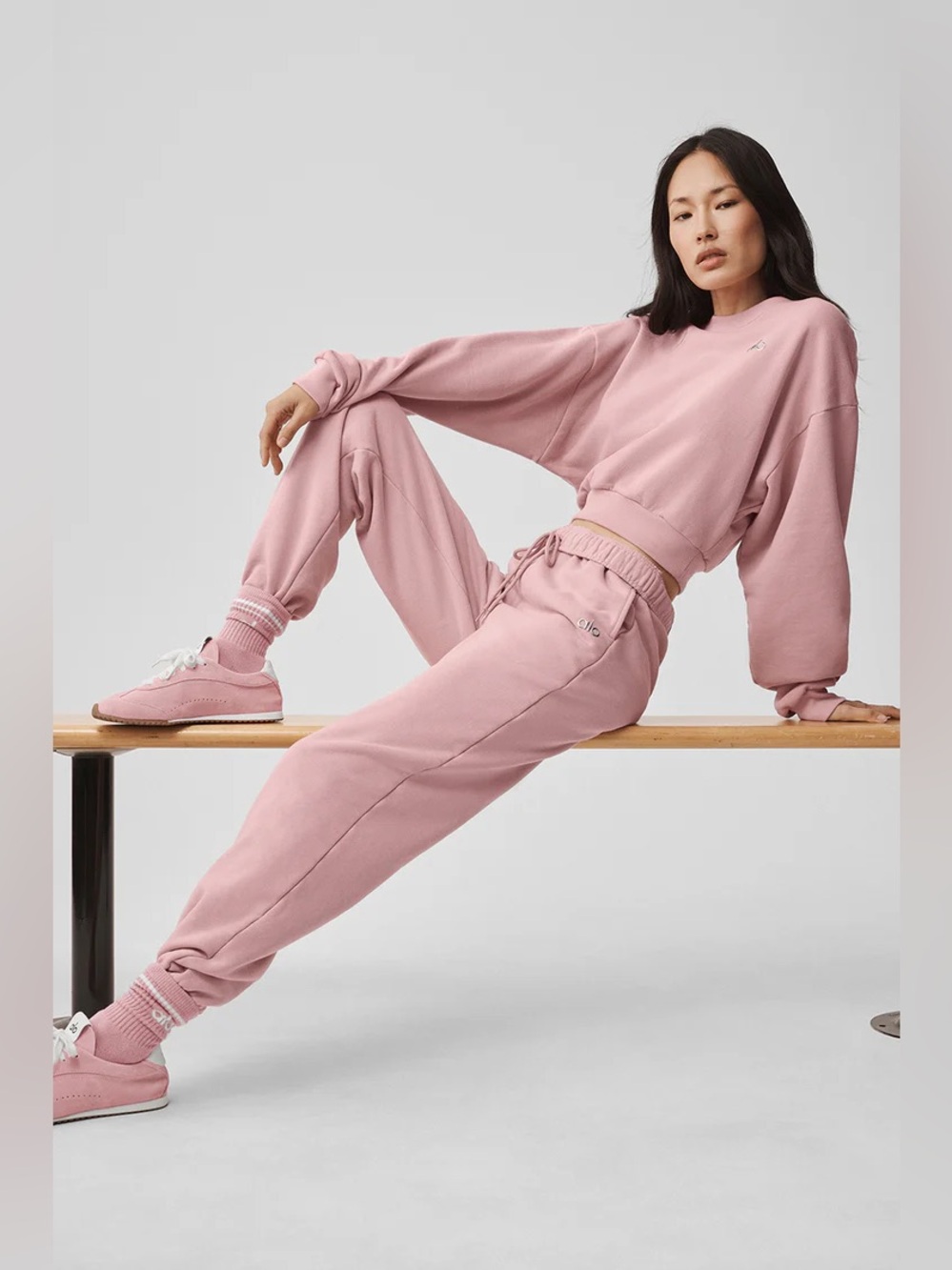 ALO YOGA | ✨NEW✨ Accolade Sweatpant in Vintage Pink